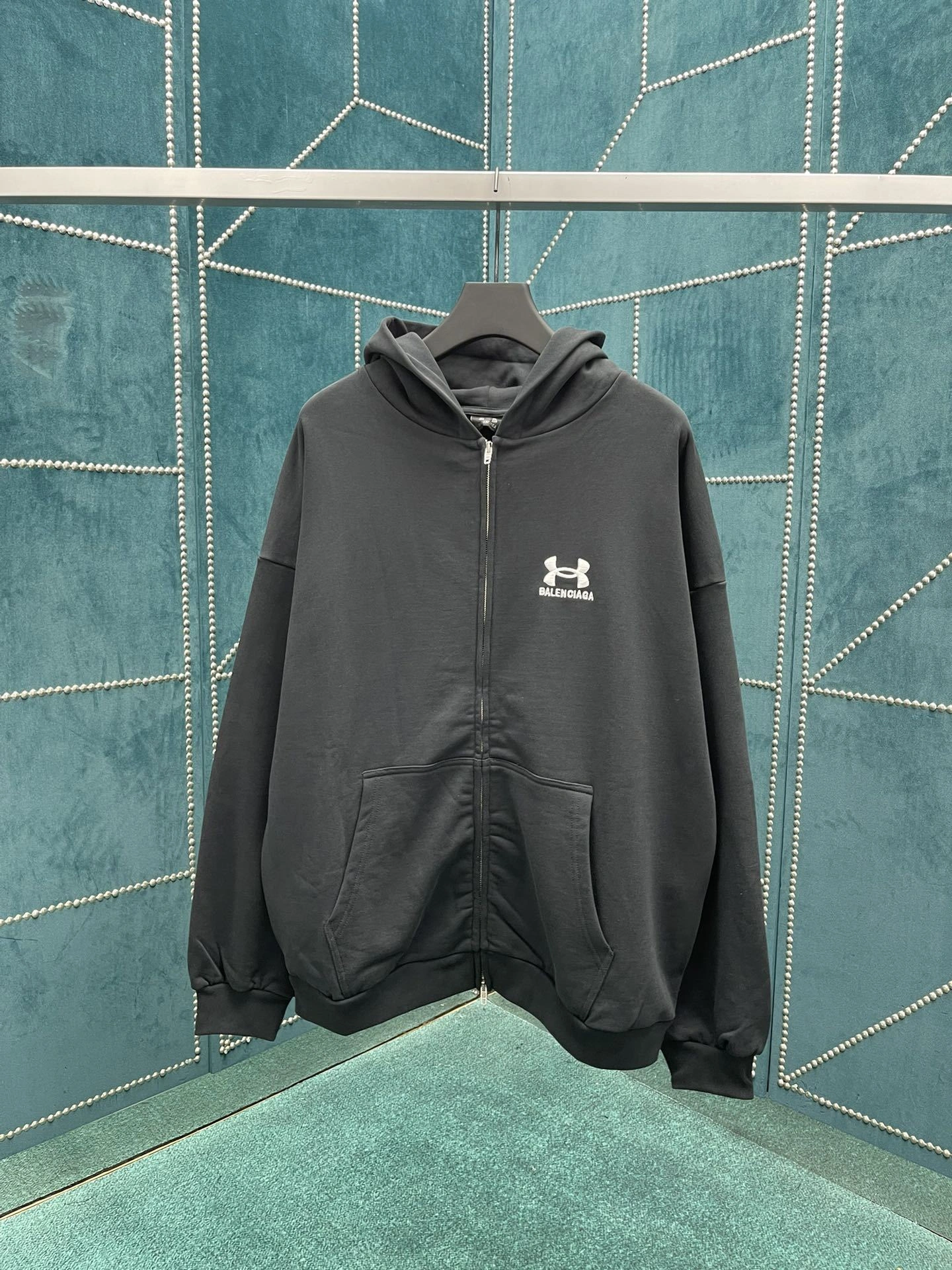 wg.luxury- 218593i16 oversized item:D-F409J1951